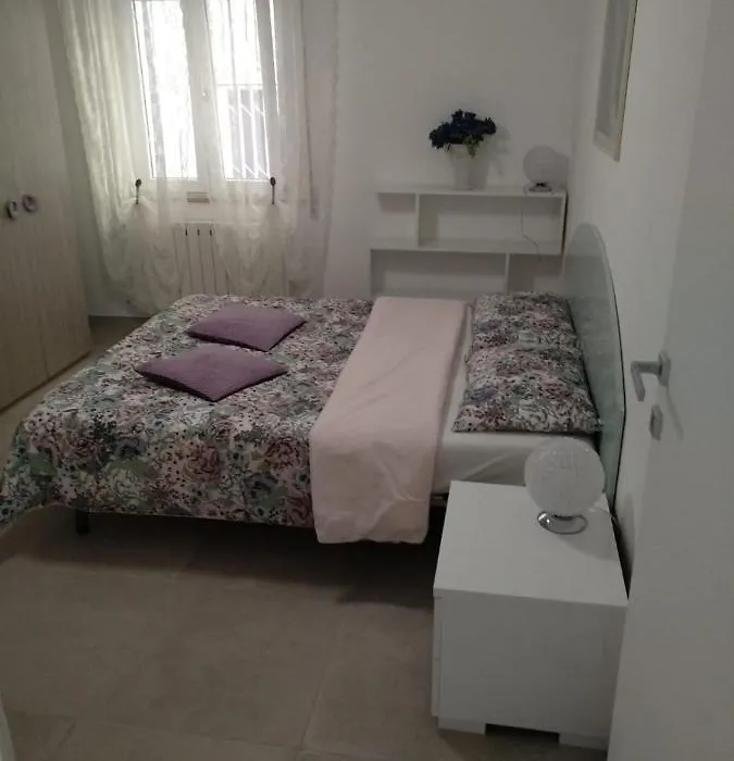 Angel B&B-1